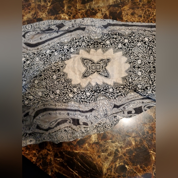 Women's Soft Wrap Shawl Scarf Paisley Floral 66 Inch Elegant VTG Reversible - Picture 7 of 8